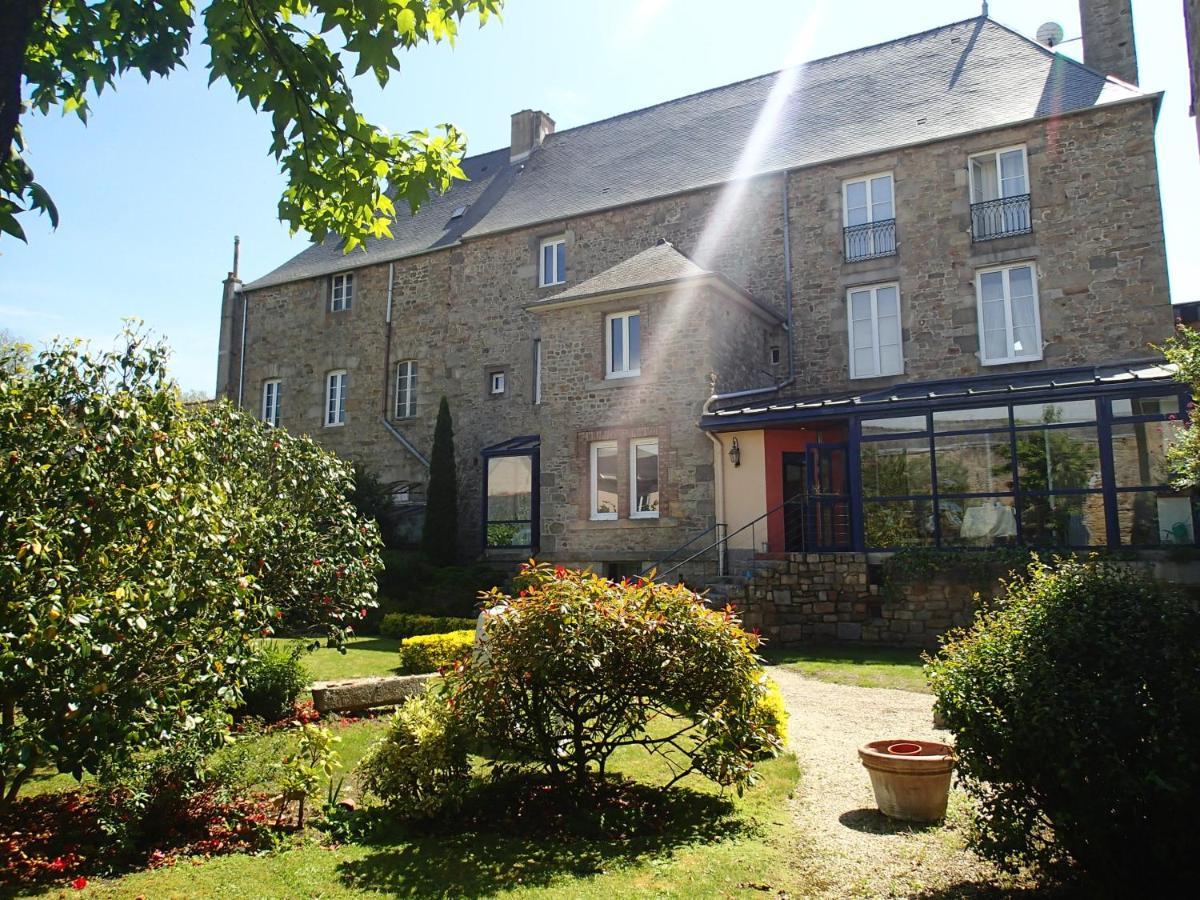La Demeure Hotell Guingamp Exteriör bild